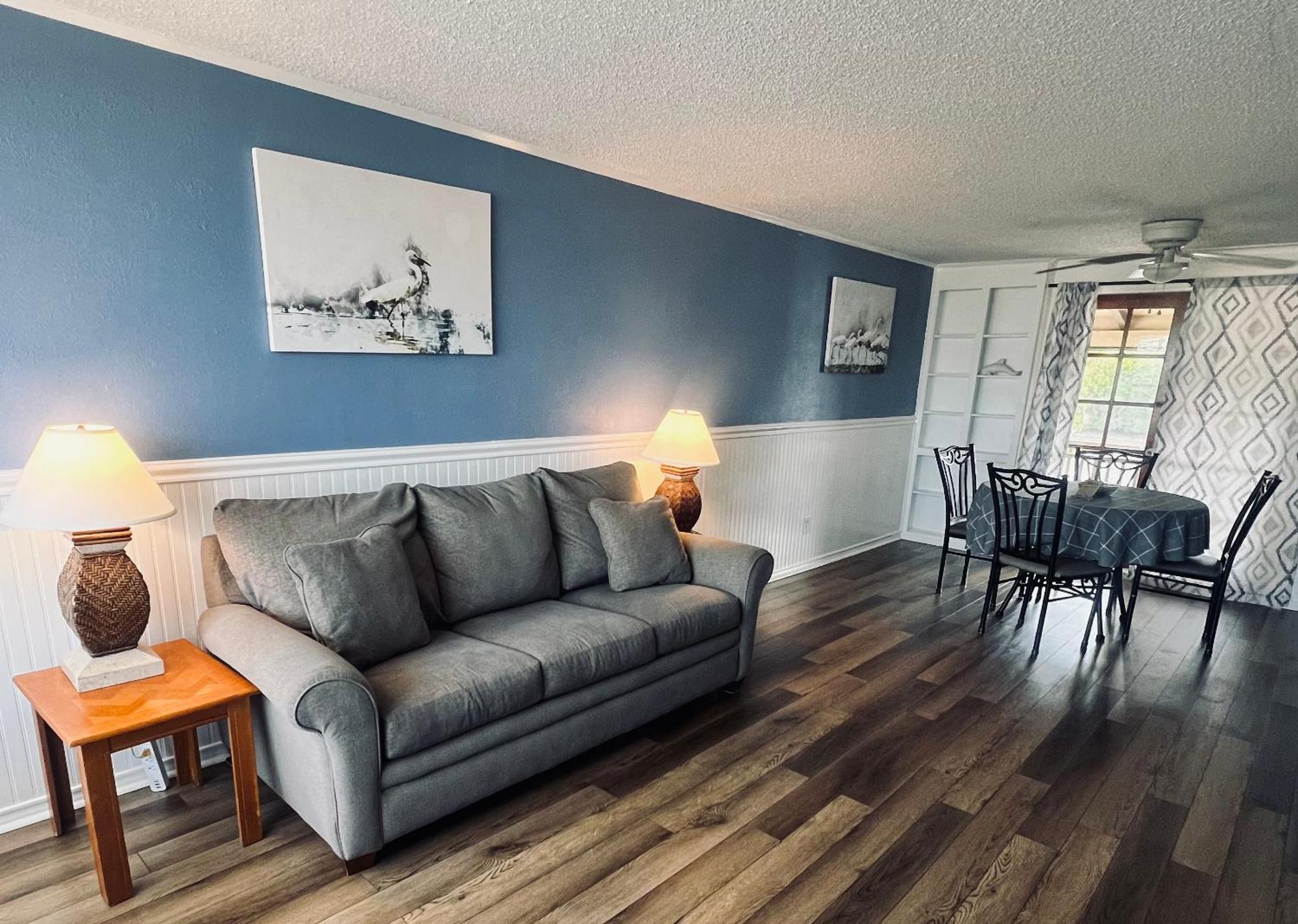 River Wilderness Waterfront Cabins エバーグレイズシティ エクステリア 写真